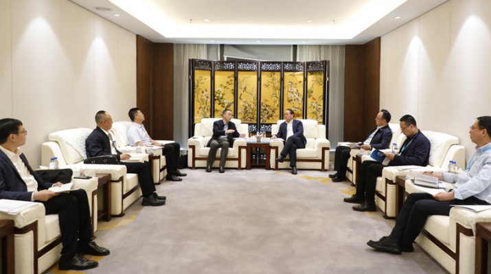 宕昌县县委书记王强一行到访乐玩体育(中国)