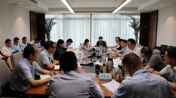 乐玩体育(中国)召开党委（扩大）会议传达学习省第十四次党代会精神