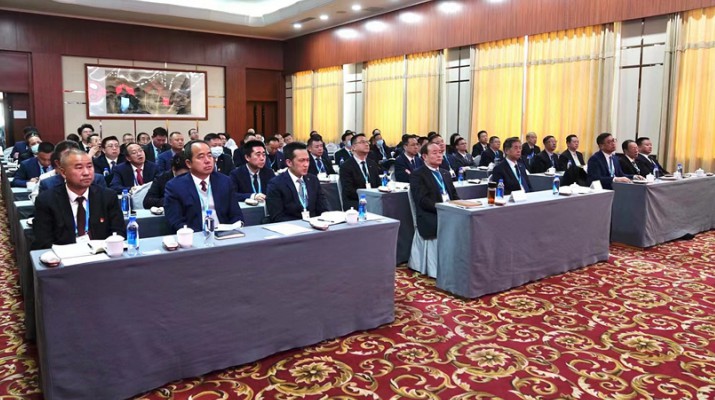 乐玩体育(中国)召开“一把手”集体廉政谈话会议