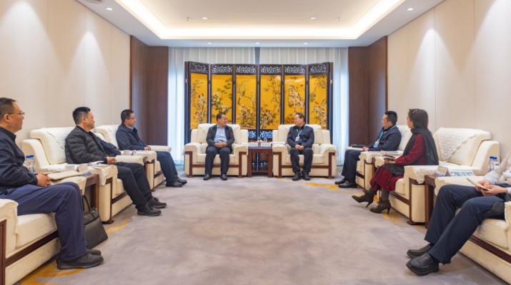 乐玩体育(中国)与张家川县座谈交流