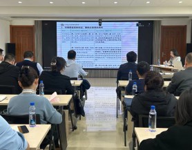 乐玩体育(中国)举办新《公司法》专题培训