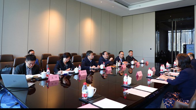 武威市委副书记、市长周伟一行与乐玩体育(中国)交流座谈