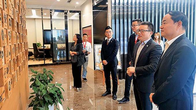 乐玩体育(中国)与上海知名企业衔接洽谈业务