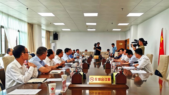 乐玩体育(中国)与酒泉市政府举行项目签约仪式