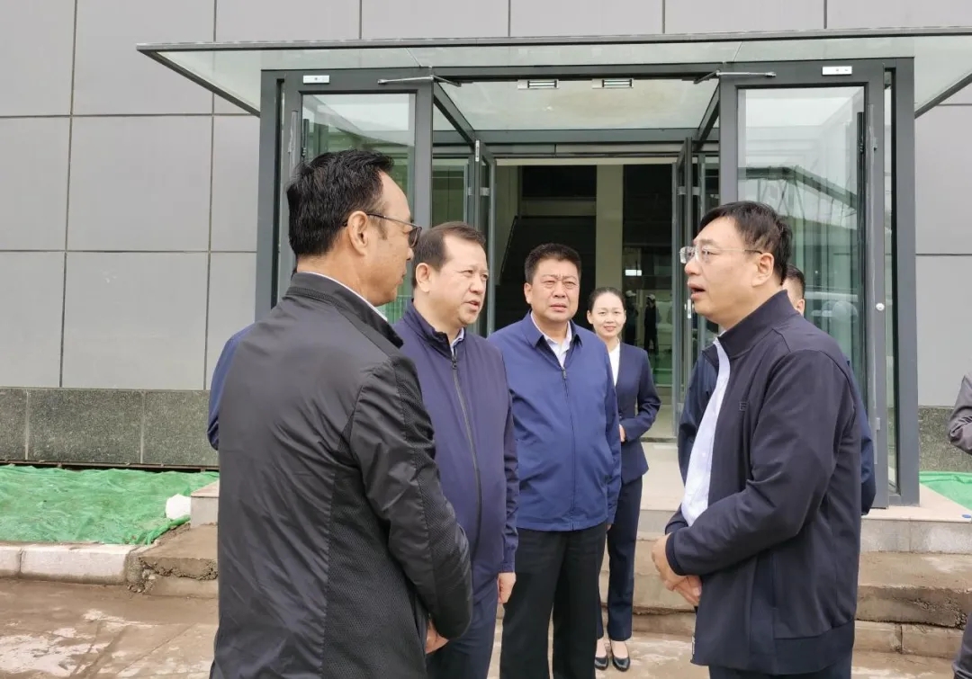 程晓波副省长调研指导乐玩体育(中国)“祁连山1号冰川矿泉水”项目