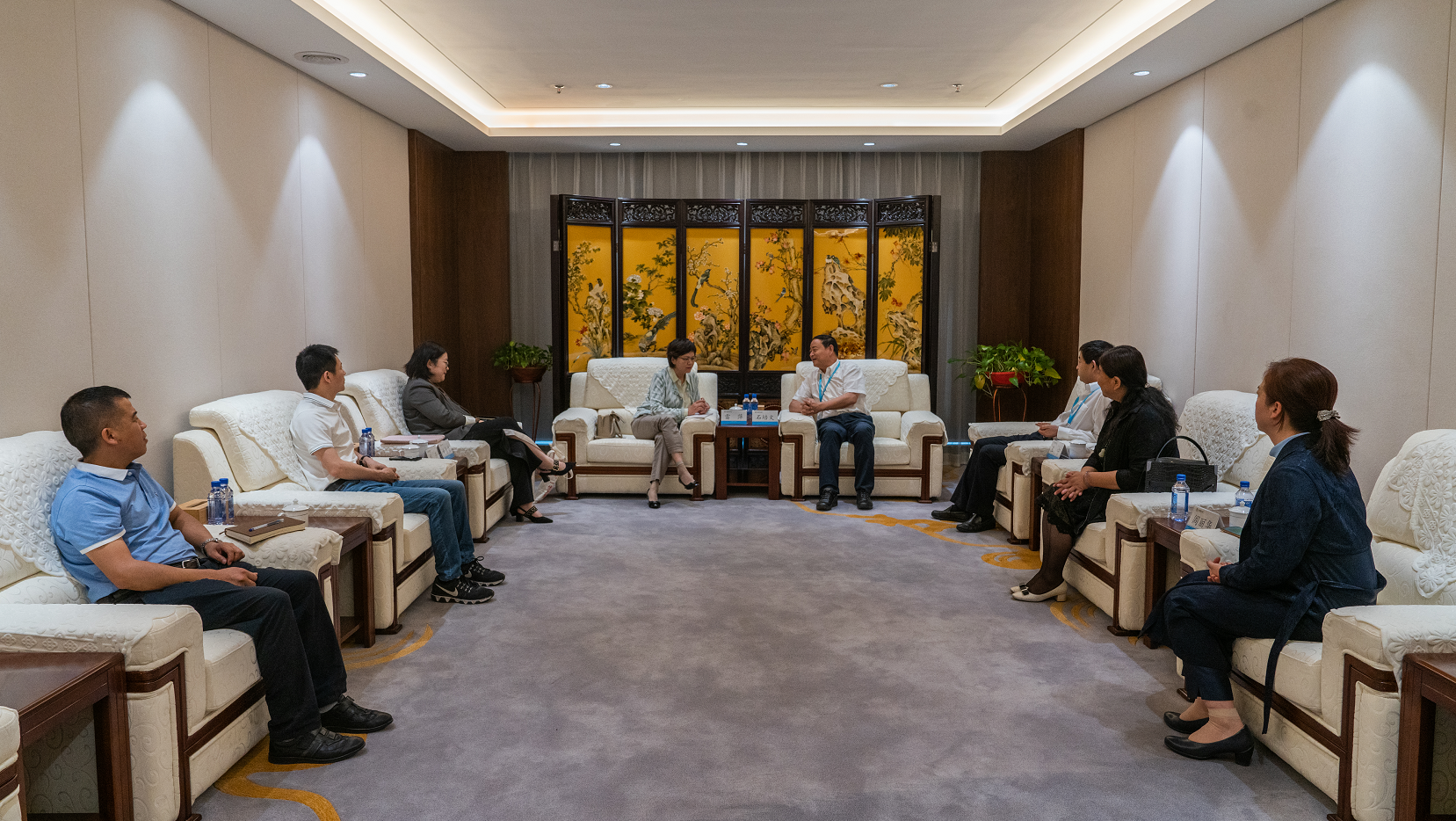 人民日报人民文旅总裁雷萍一行到访乐玩体育(中国)
